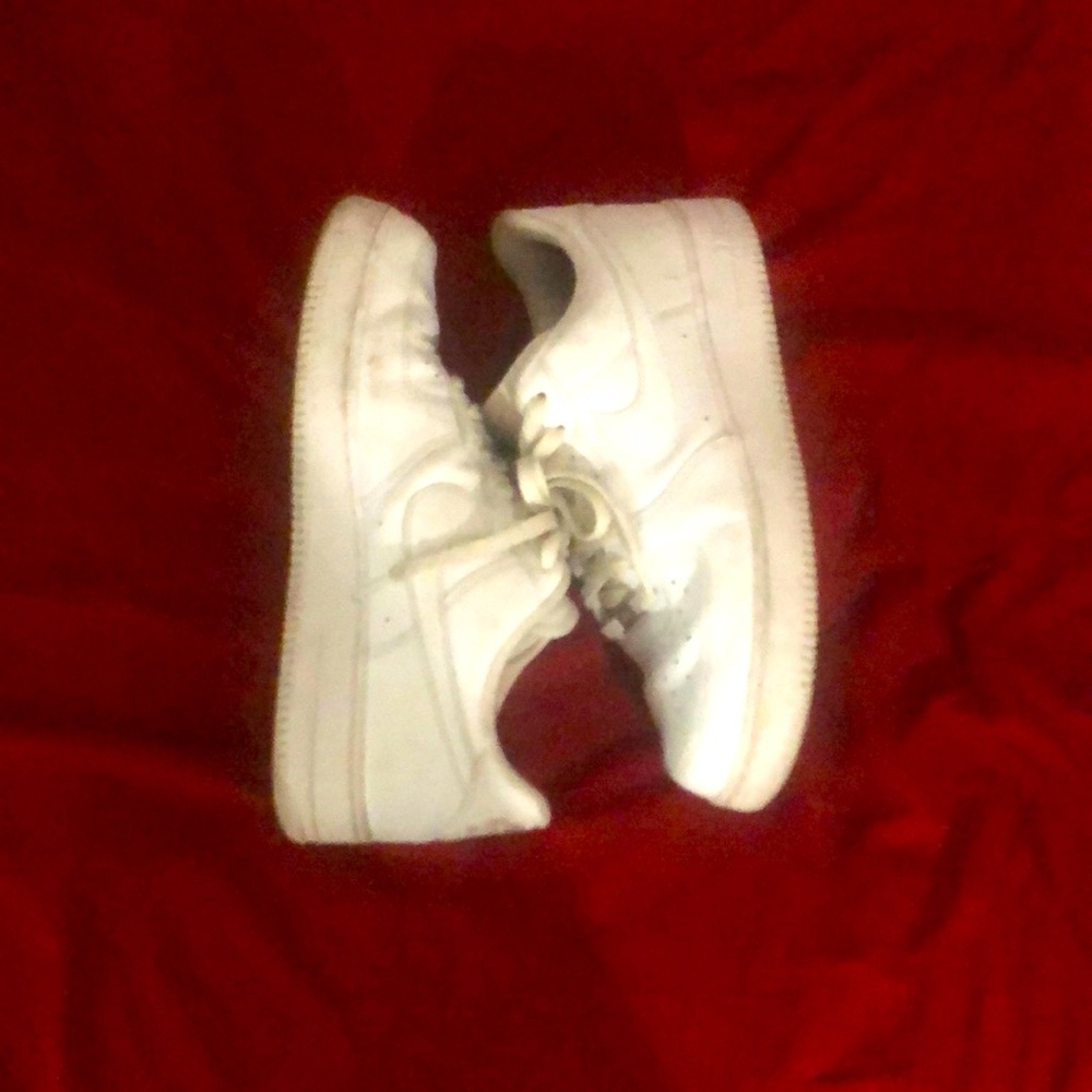 Good condition nike air forces!